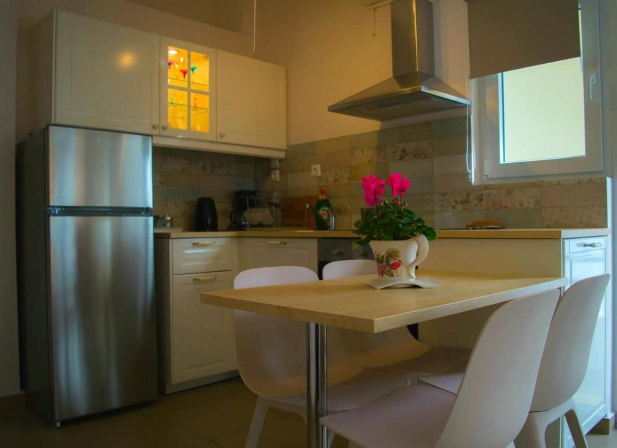 Sunny Central Luxury Apartment Volos Exterior photo